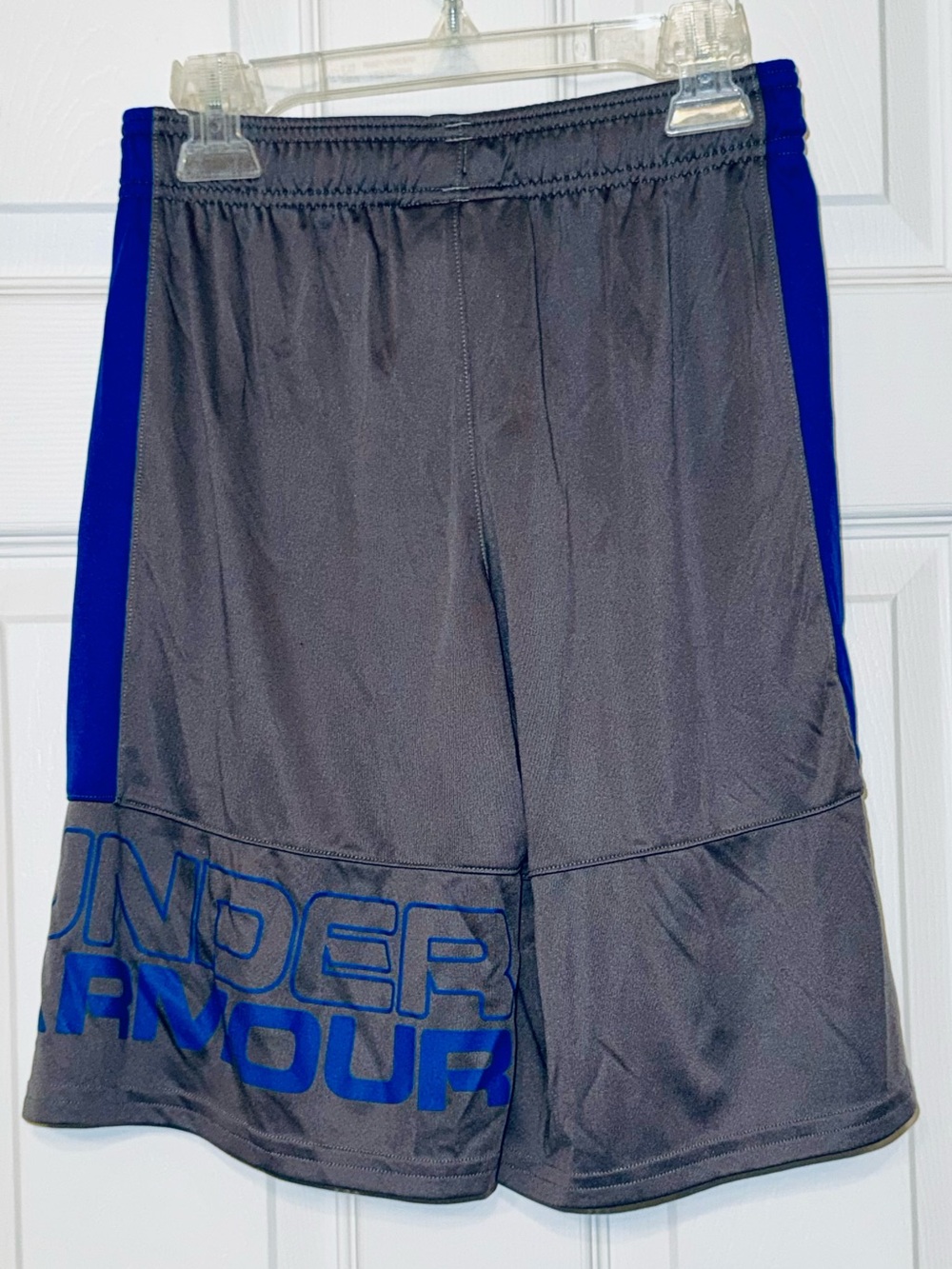 Under Armour Boys Gray & Blue HeatGear Athletic Shorts Youth Medium